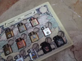 Portachiavi accendini vintage set