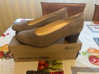 Zapatos de salón Clarks marrón Talla 39