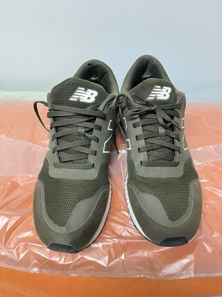 Zapatillas New Balance verdes y blancas T44