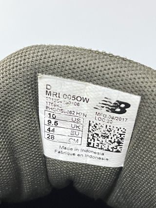 Zapatillas New Balance verdes y blancas T44