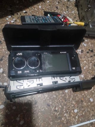 Radio CD DVD JVC con pantalla