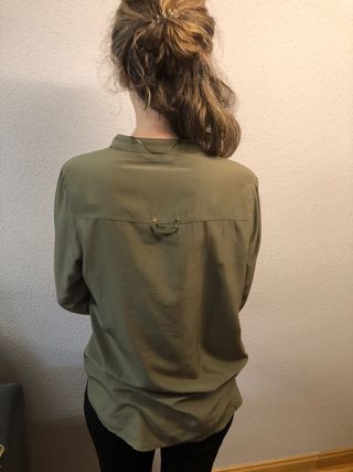 Blusa manga larga caqui Talla M