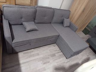 Sofá cama beige y blanco