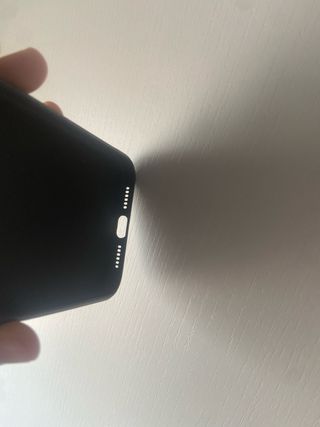 Funda iPhone 11 Negra con Logo ICON