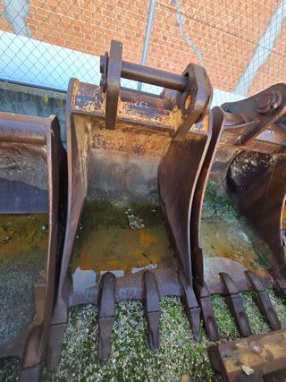 CE2 CAZO EXCAVACADORA 80CM CASE