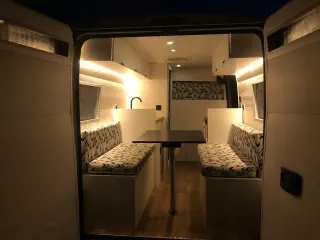 Furgonera camper-Peugeot Boxer 2.2 HDCI