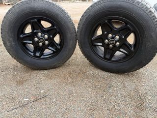 5 Llantas 8x18 Discovery 2 con Neumáticos