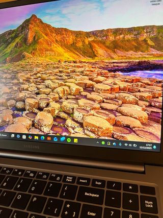 Portátil Samsung Galaxy Book 4 Gris