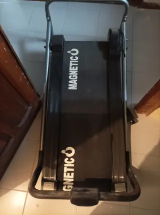 Cinta de correr magnética plegable