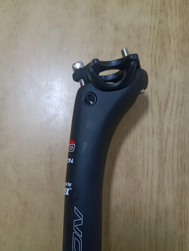 Tija nueva carbono liso mate eston 25mm retroceso