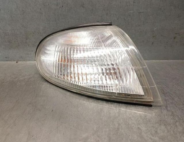 Piloto del der hyundai 2357na28 lantra 1.9 5716084