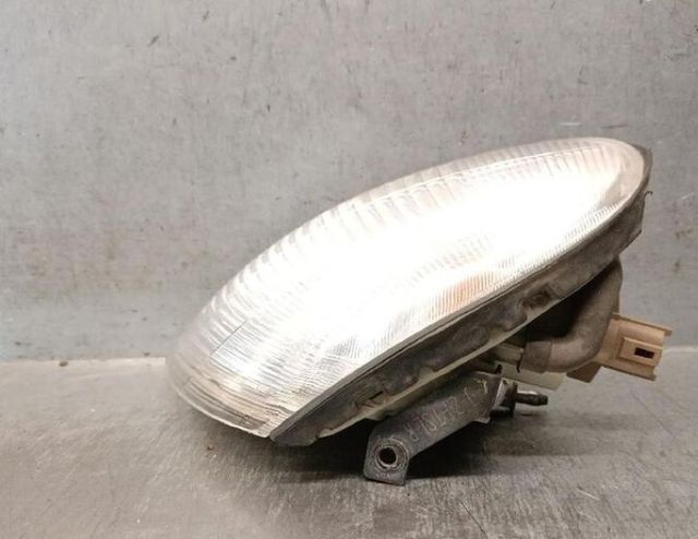 Piloto del der hyundai 2357na28 lantra 1.9 5716084