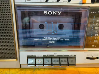 SONY CFS3000L. RADIO CASSETTE VINTAGE GHETTO