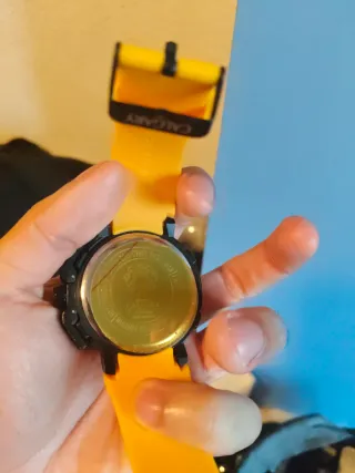 Reloj Calgary Negro y Amarillo