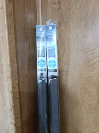 Tende avvolgibili grigie nuove