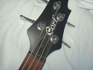 Bajo Eléctrico Cort Action Bass Plus Rojo