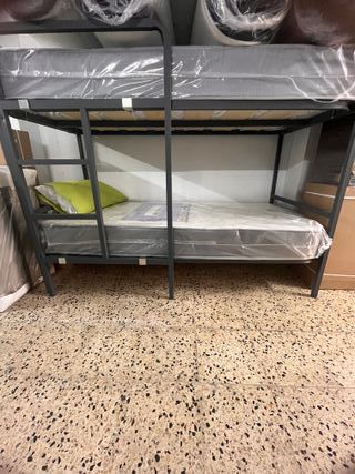 Letto a castello + 2 materassi