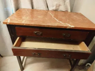 Tocador antiguo madera y mármol rosa