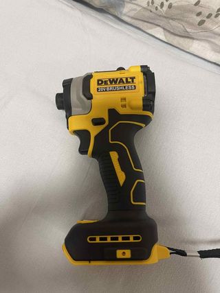 Avvitatore dewalt