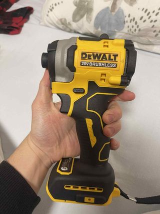 Avvitatore dewalt