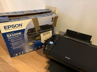 Impresora Epson SX420W Negra