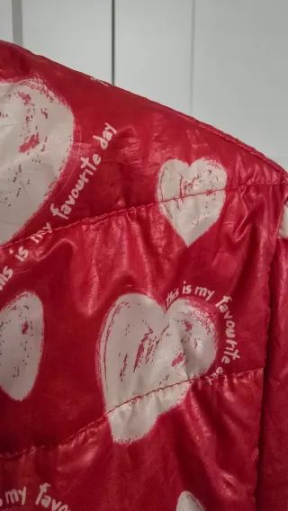 Chaqueta Degisual Corazones Roja y Blanca