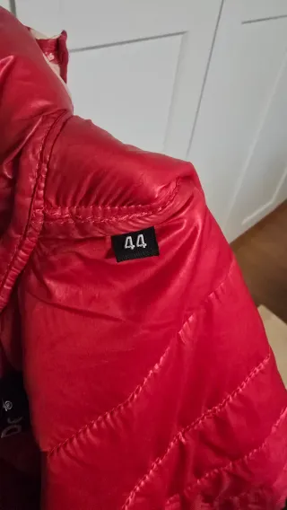 Chaqueta Degisual Corazones Roja y Blanca