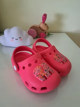 Crocs niña Talla 23