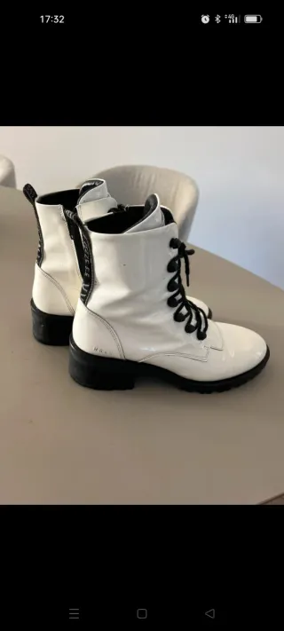 Botas Nubikk blancas charol talla 40