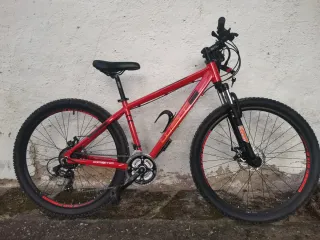 Bicicleta MTB Roja