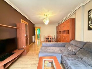 Piso en venta en Contrueces en Gijón