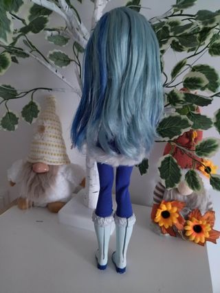 Frost DC Super Hero Girls. Difícil de encontrar