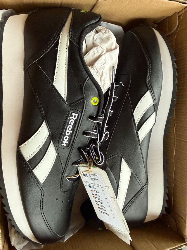 Zapatillas Reebok Cuero Negras Talla 44 Nuevas
