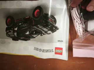LEGO Technic Audi RS Q e-tron 42160