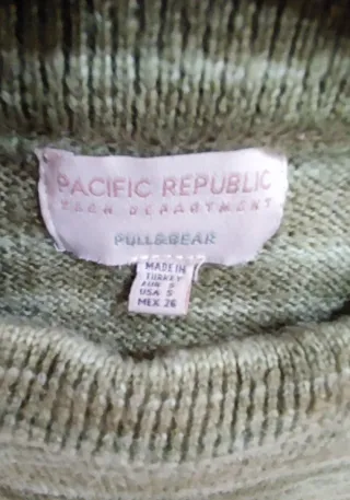 Jersey verde rayas talla única, no muy corto.