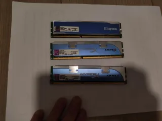 3 Memoria RAM Kingston HyperX DDR3 y blu total 8gb