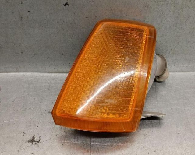 630329 piloto del izq peugeot 205 berlina 5714609