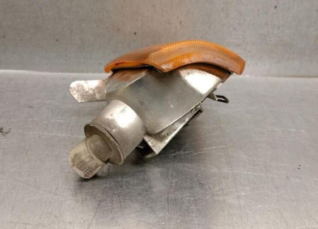 630329 piloto del izq peugeot 205 berlina 5714609