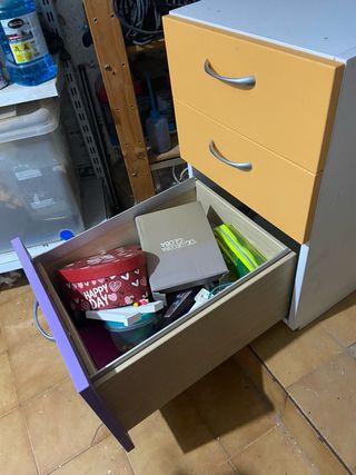 Mesita de noche 3 cajones