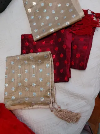 Juego 4 fundas cojín y 1 hoja cortina