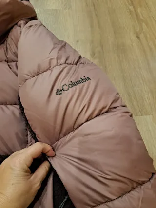 Chaqueta Columbia Talla L, marca Columbia