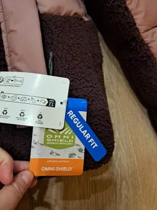 Chaqueta Columbia Talla L, marca Columbia