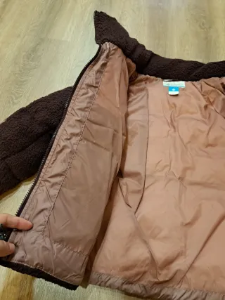 Chaqueta Columbia Talla L, marca Columbia