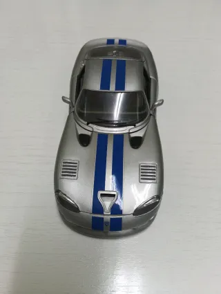 Dodge Viper Burago Plata, SIN CAJA.