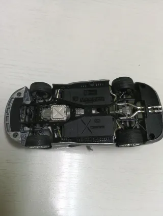 Dodge Viper Burago Plata, SIN CAJA.