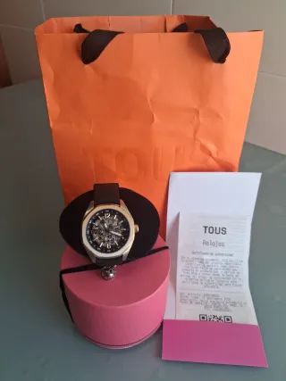 Reloj Tous Esqueleto Dorado y Negro