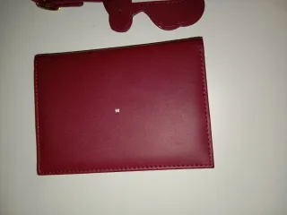 Funda Pasaporte y Llavero Tous Rojo