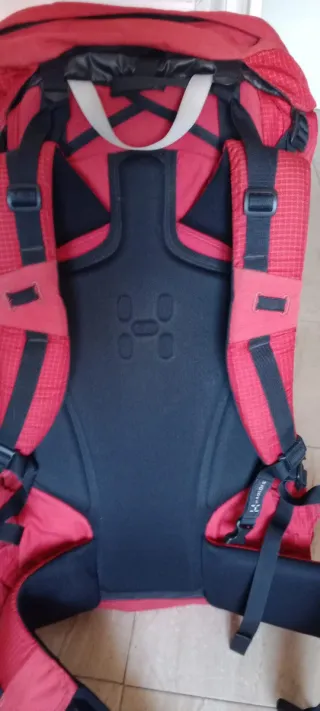 Mochila de Montaña Haglofs Roja