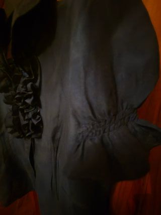 Blusa de señora con volantes