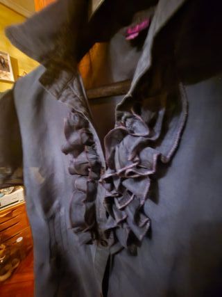 Blusa de señora con volantes